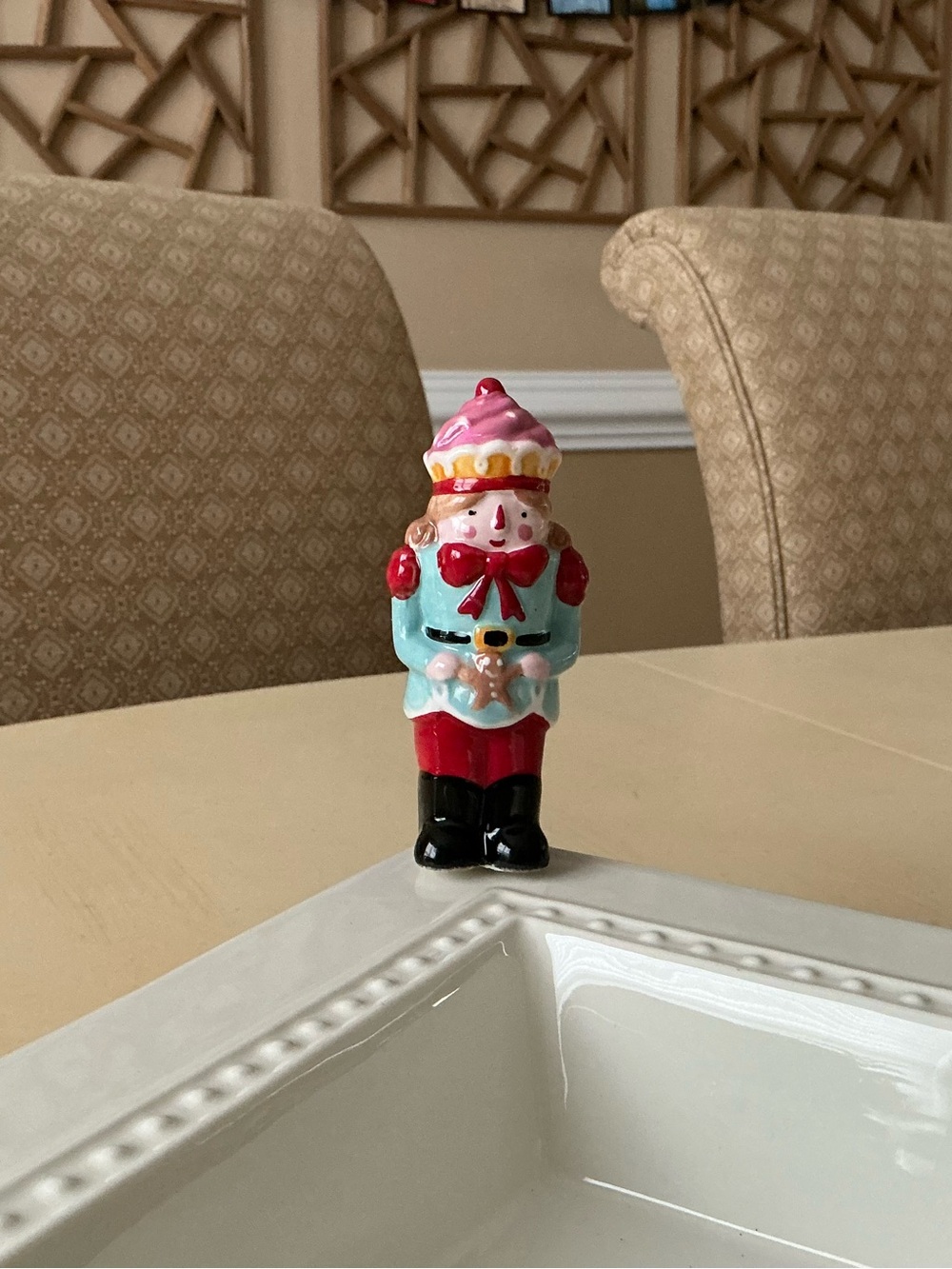 Sweet Christmas Nutcracker Soldier Platter Decoration
